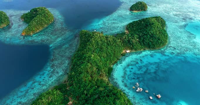 Private Siargao Island Tour to Sugba Lagoon & Nature Spots
