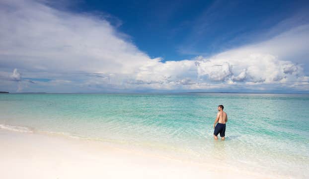 Private Siargao Island Hopping Tour with Transfers