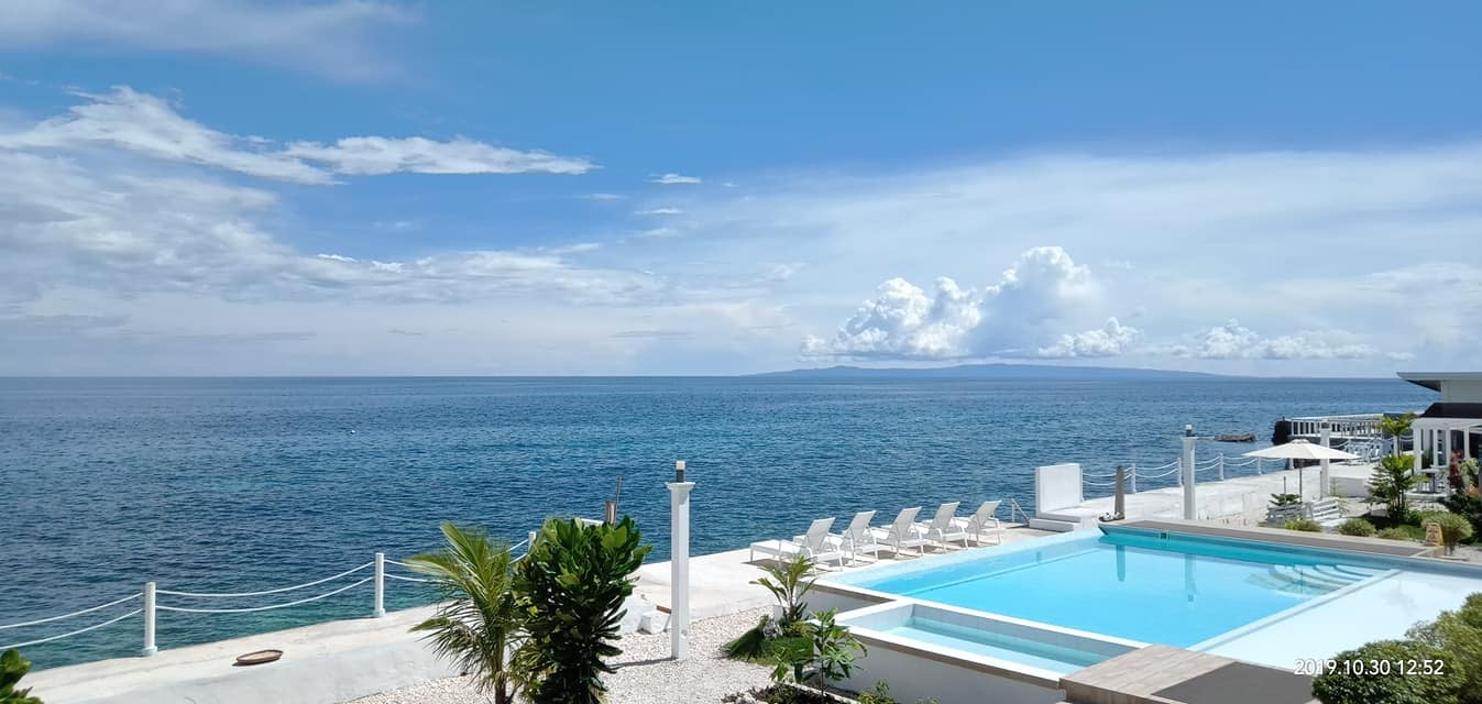 Seascape Beach Resort's poolside