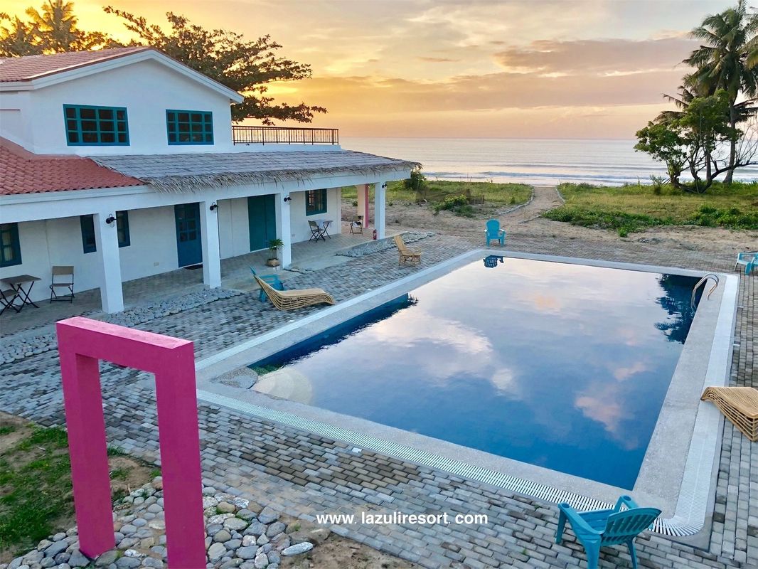 Lazuli Resort's poolside