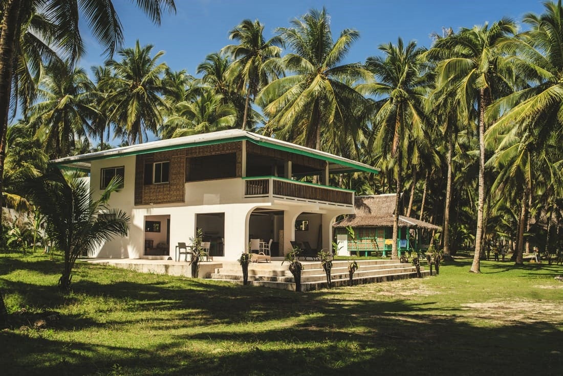Pacifico Beach Resort's garden house