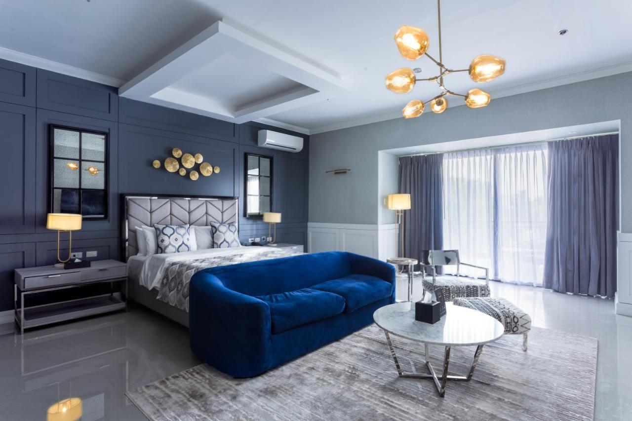 Stonehill Suites' junior suite