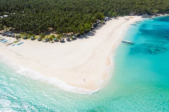 Siargao Tri Island Hopping Tour with Mam-on Island & Hotel Transfers