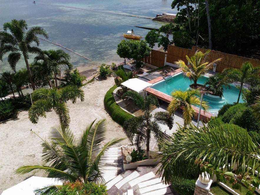 Lorelei Beach Resort's beachside pool Lorelei Beach Resort's beachside pool