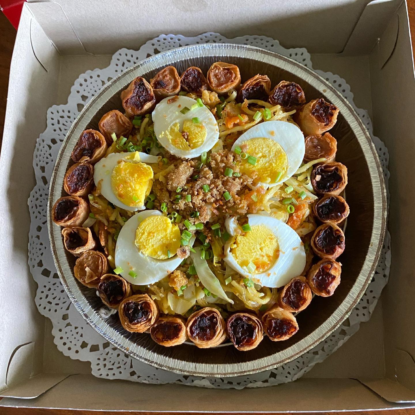 Mikyway Cafe's lumpia cake