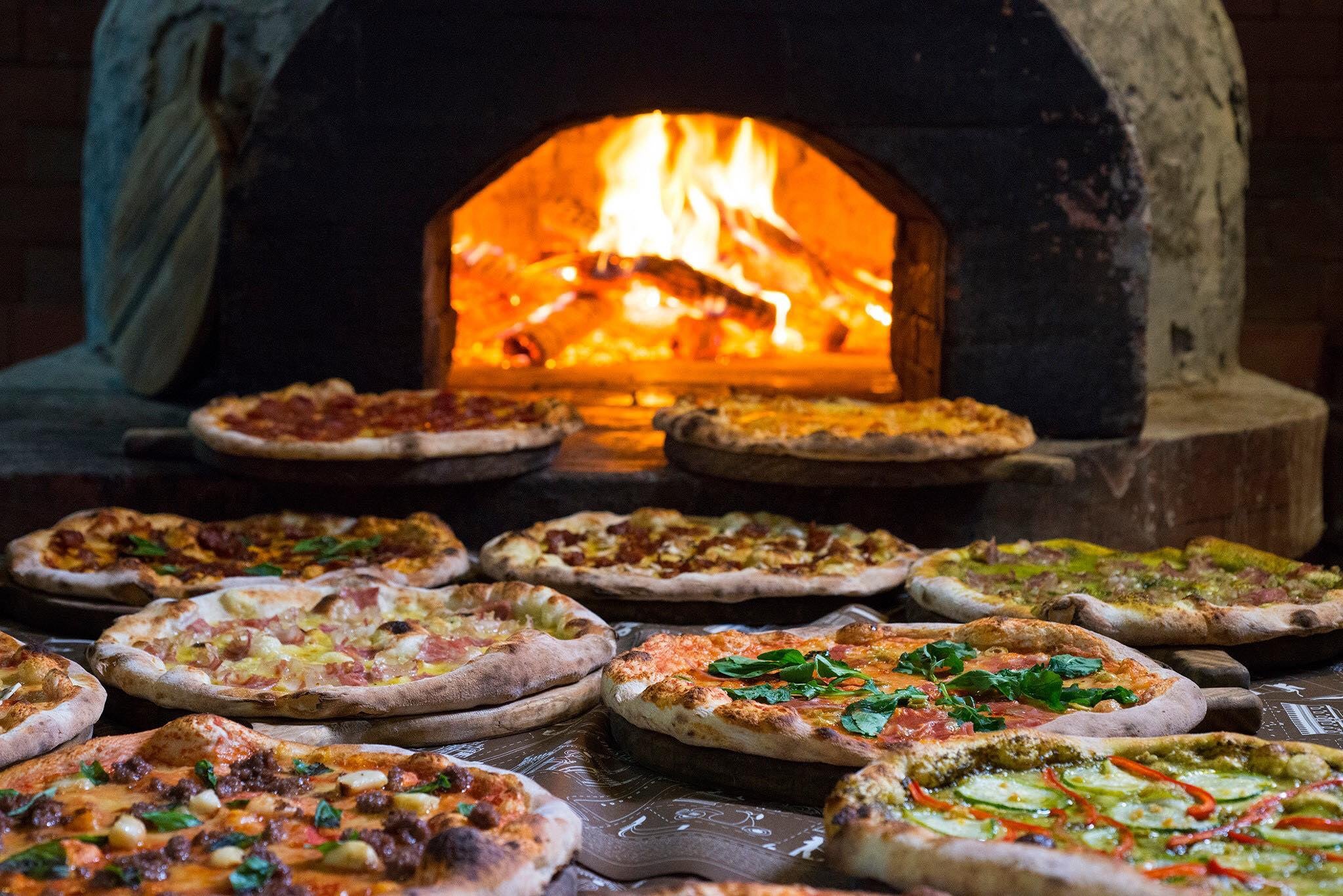 Amare La Cucina Pizza's brick oven