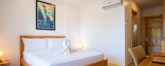 4D3N Cebu Seaview Dive Resort Moalboal Package with Airfare from Manila & Island Hopping Tour