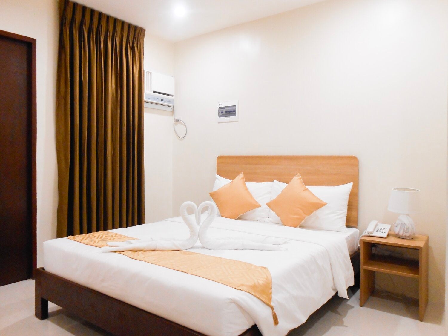 Inside the Superior Room at Rublin Hotel Cebu