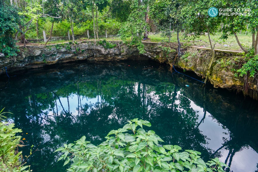 A sink hole in Simunul Island, Tawi-tawi A sink hole in Simunul Island, Tawi-tawi