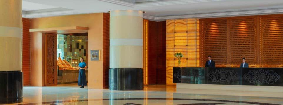 Cebu Quarantine at Radisson Blu Hotel with Meals, Transfer & Virtual Tours