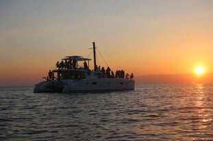 Sunset Boracay Island Private Yacht Cruise