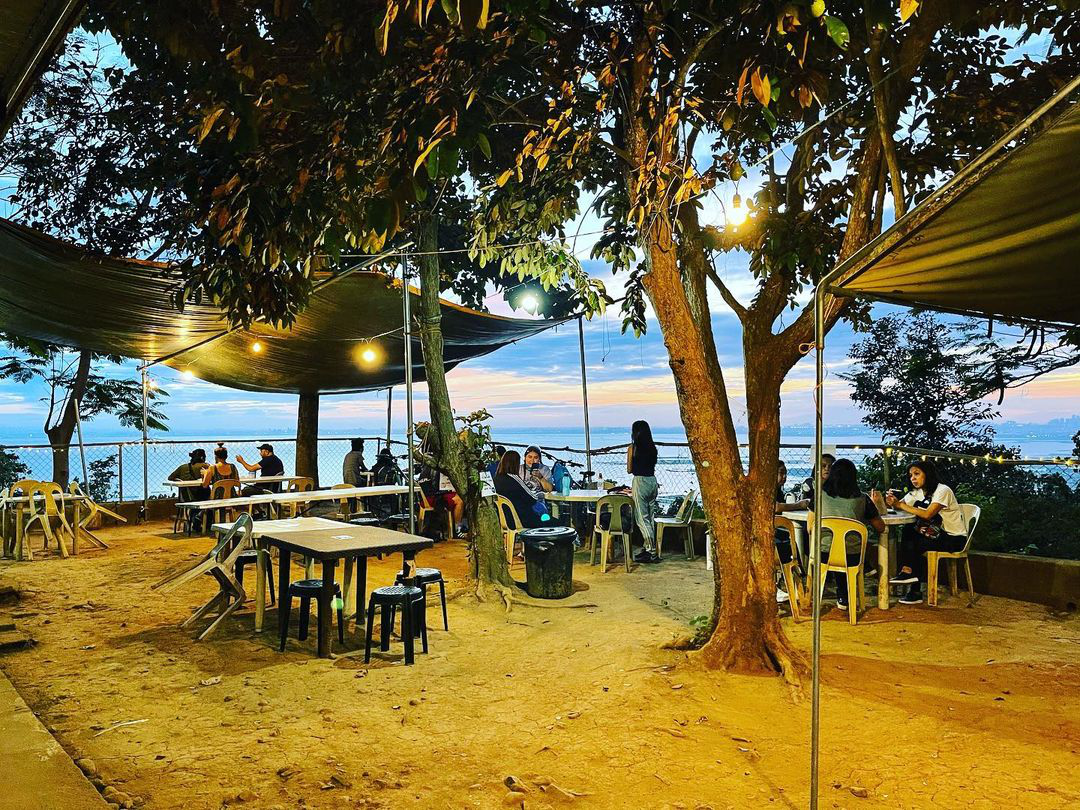 Antenna Hill Bike Stop