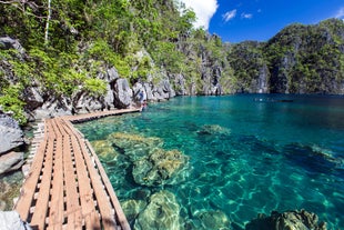 Kayangan Lake at Coron Palawan