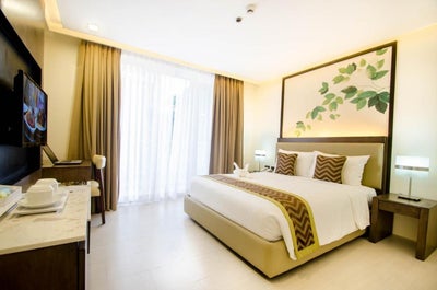 Deluxe Room Veranda at Boracay Haven Suites