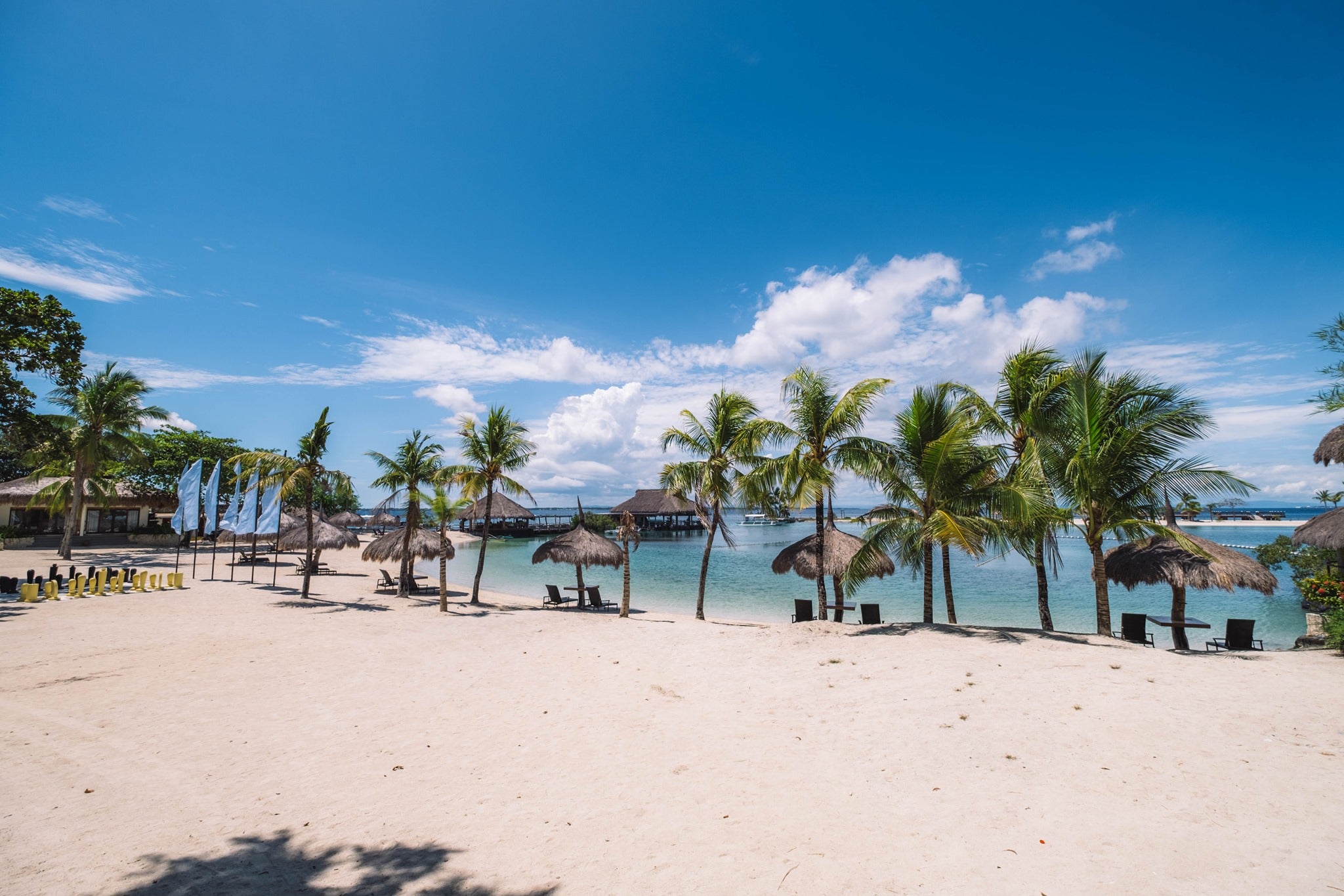 Bluewater Maribago Beach Resort's beachfront