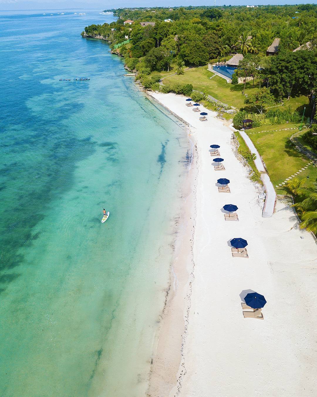 Beachfront of Eskaya Beach Resort & Spa