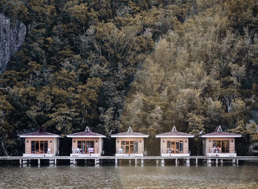 Seafront rooms of Tugawe Cove Resort Seafront rooms of Tugawe Cove Resort