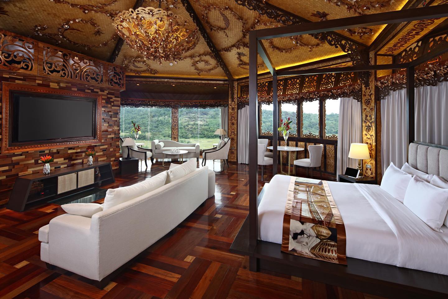 One of Rancho Bernardo's suites