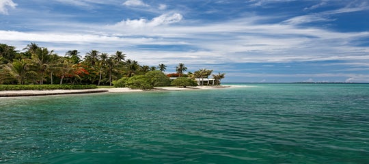 TopBanner_Banwa Private Island Resort's shoreline.jpg