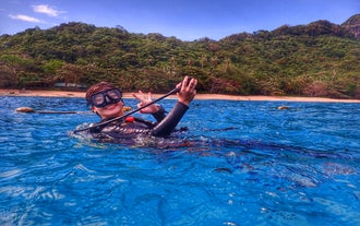 Dive in El Nido during sunset