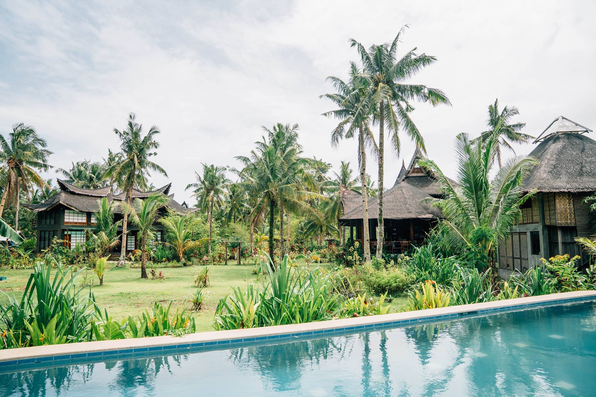 Lotus Shores Yoga and Surf Retreat's pool