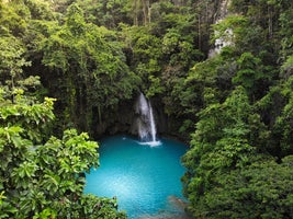 宿雾卡瓦山瀑布