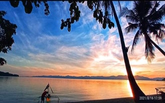 Watch the sun set at Logbon Island