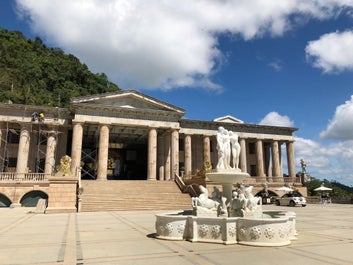 Temple of Leah, Cebu