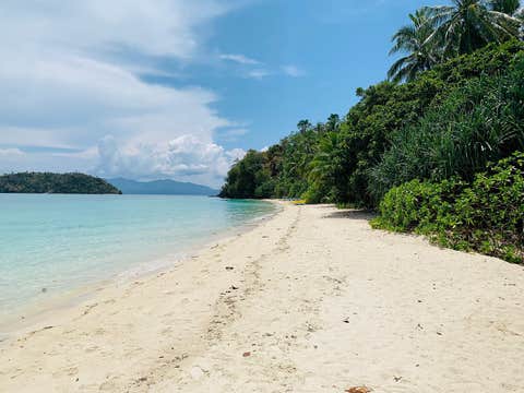 Private Tour of Romblon Province’s Top Cultural & Beach Attractions with Transfers