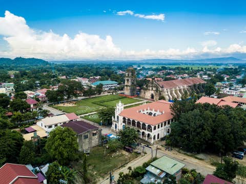 2D1N Ilocos Adventure Tour Package + Bus from Manila Roundtrip + Hotel Veneto de Vigan Shared Room