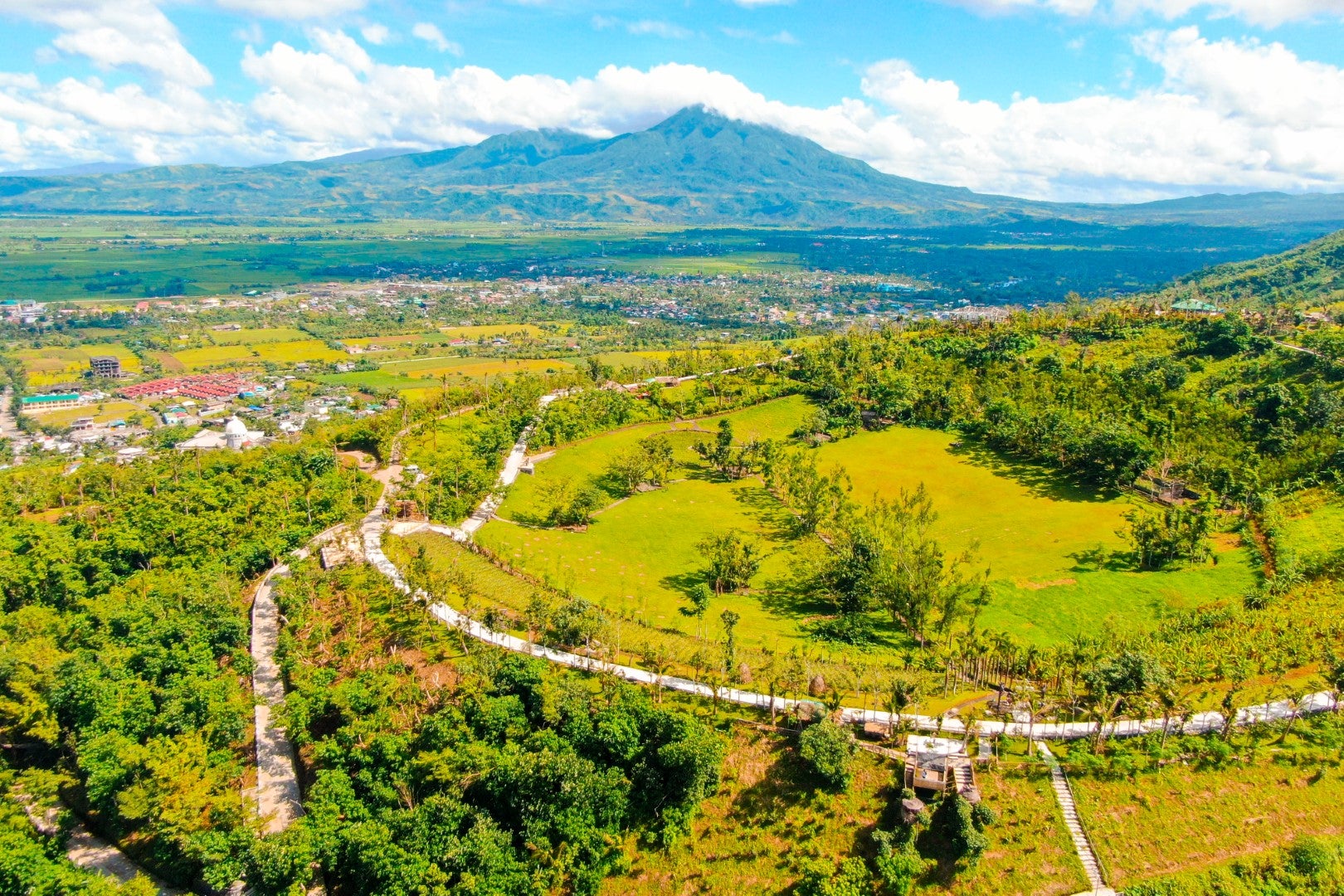 Aerial view of Kawa-Kawa Hill and Nature Park