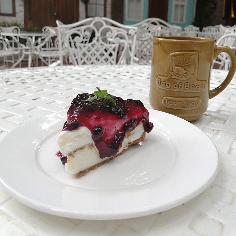 Bag of Beans' kapeng barako and blueberry cheesecake
