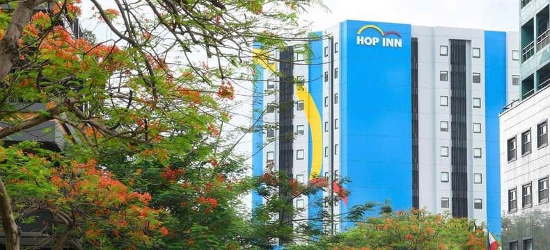 Inexpensive 2-Day Hop Inn Alabang Hotel Package with Manila Airport Transfers
