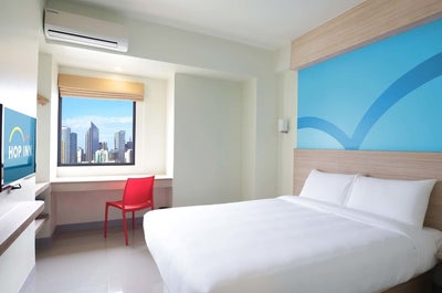 Standard Double Room at Hop Inn Hotel Cebu