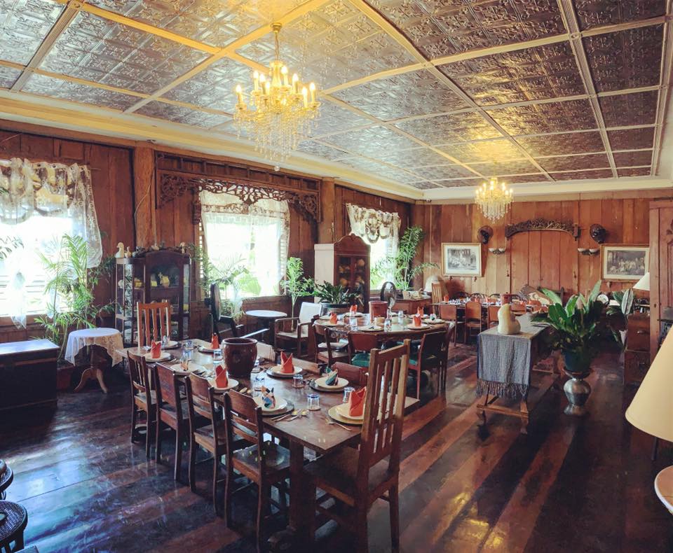 Cami&ntilde;a Balay na Bato's casa mayor