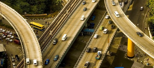 TopBanner_Cars along EDSA in Metro Manila.jpg