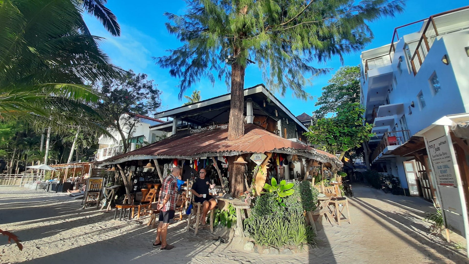 Cocoloco Boracay Beach Resort