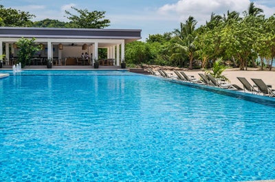 Infinity pool at Huni Sicogon Island