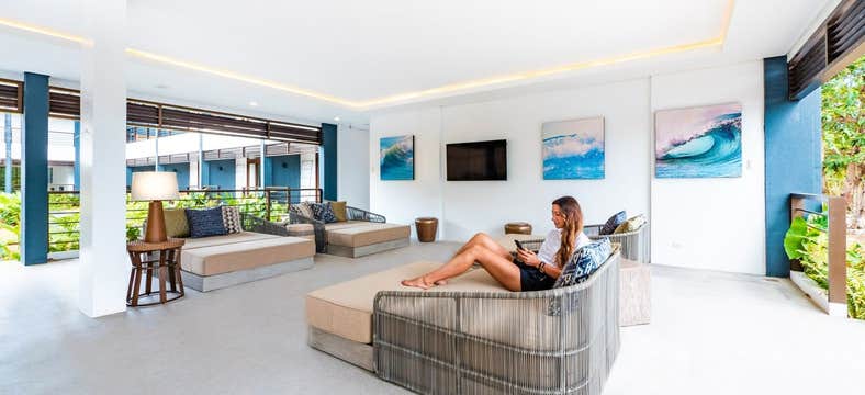 Cozy 4-Day Huni Resort Sicogon Island Iloilo Package with Manila Flights, Breakfast & Transfers