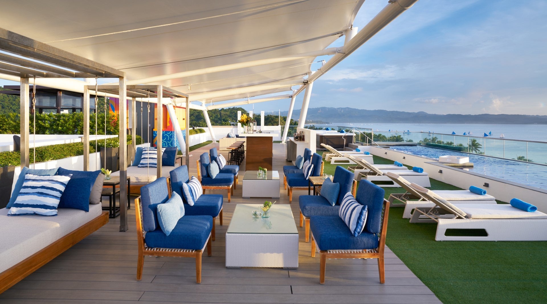 360 Roof Lounge at Discovery Shores Boracay