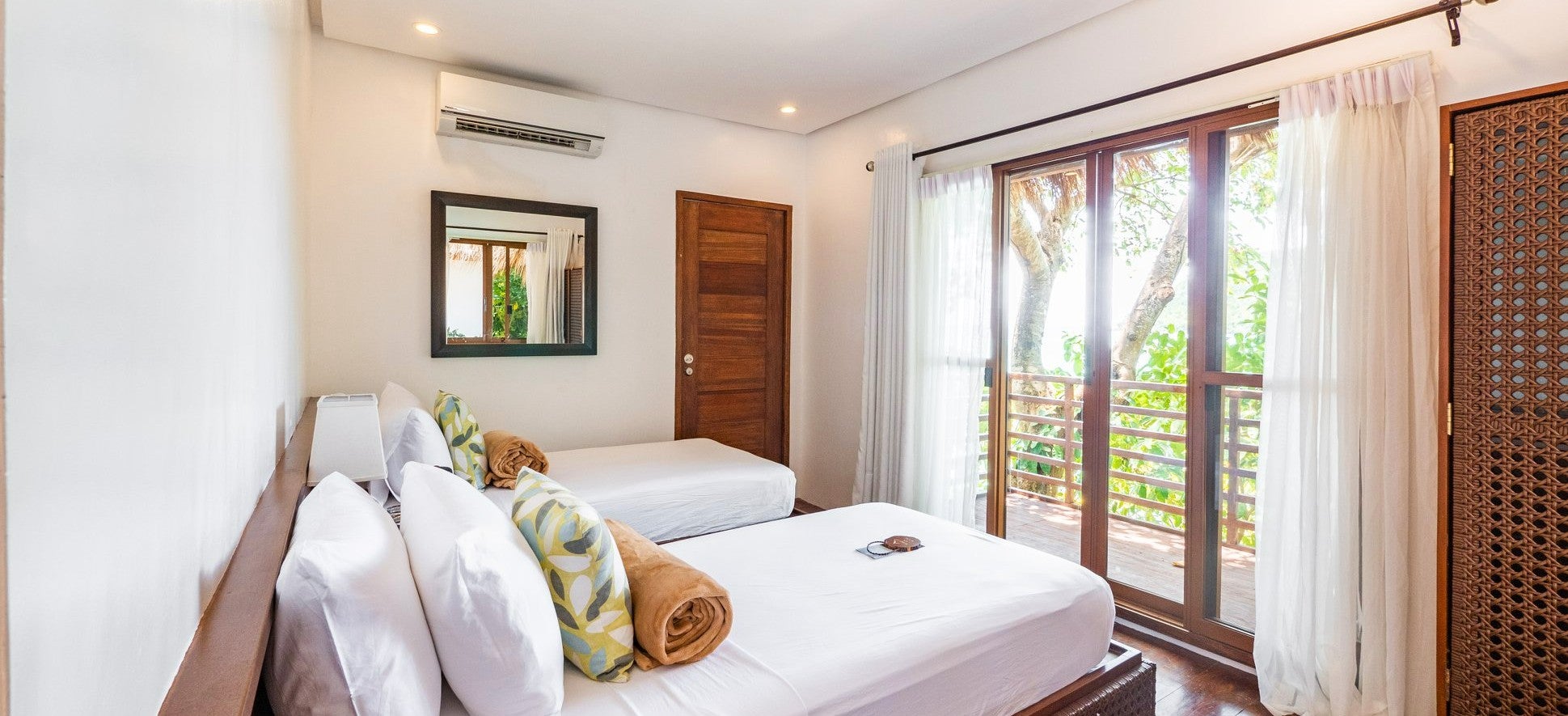 Hassle-Free 4-Day Balay Kogon Sicogon Island Iloilo Package with Manila Flights & Airport Transfers