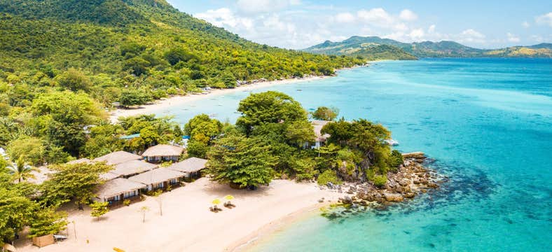 Hassle-Free 4-Day Balay Kogon Sicogon Island Iloilo Package with Manila Flights & Airport Transfers