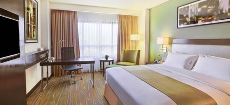 Standard Room at Holiday Inn & Suites Makati, Philippines