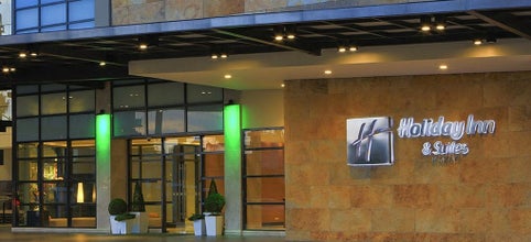 Hotel lobby entrance of Holiday Inn & Suites Makati, Philippines