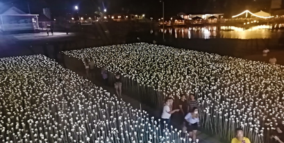 10,000 Roses Cafe at night in Cebu Island