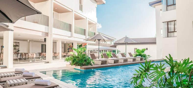 Stress-Free 5-Day El Nido Town Tour Package at Charlie’s Resort on Palawan Island with Transfers