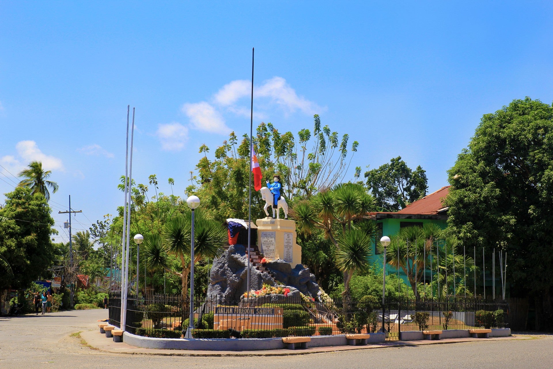 Statue found at Kalibo Freedom Shrine