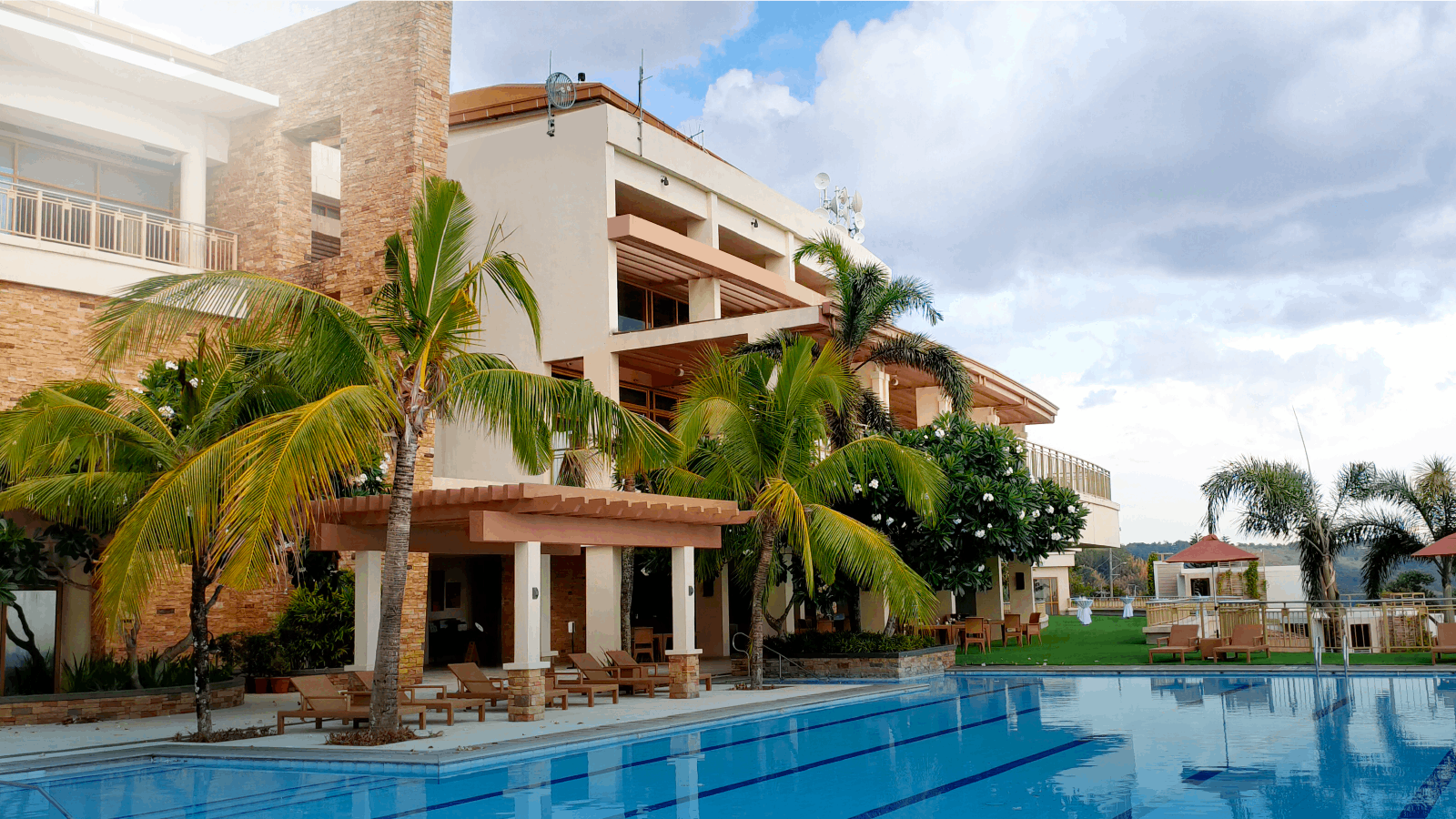 Fascinating main building of Timberland Highlands Resort, San Mateo, Rizal