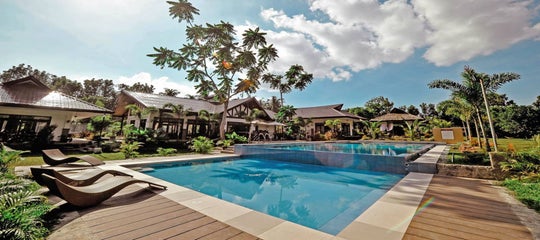 8 Best Affordable Batangas Resorts: Beach, Family-friendly, With Pool