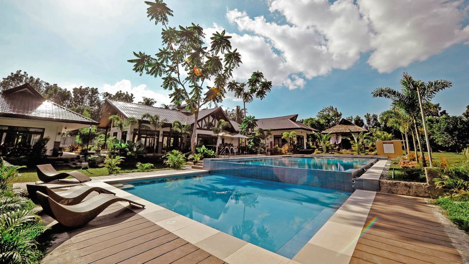 TopBanner_Rose Villas.jpg